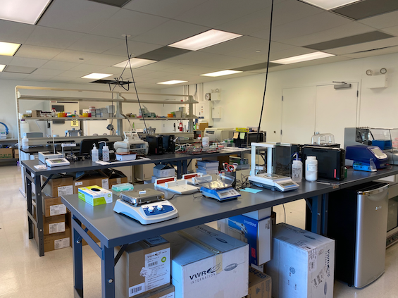 Photo of De Novo DNA's laboratory'